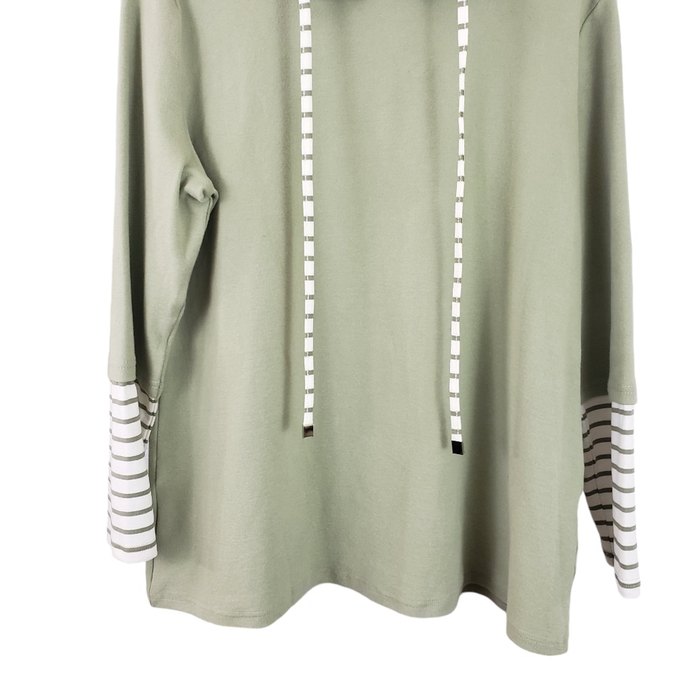 Kleio Green and White Hoodie Size XL - Picture 6 of 16